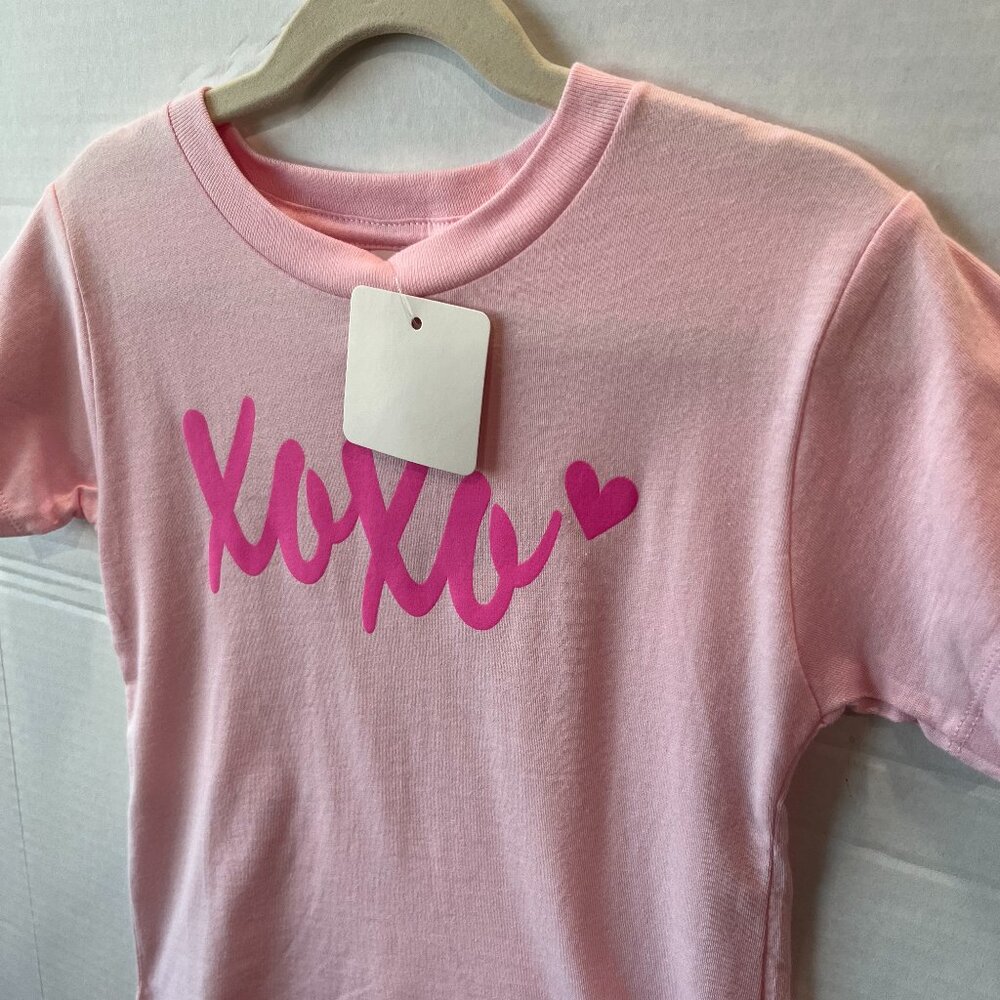 Girl - 3T & 4T - NWT Bella + Canvas Kids Hugs & Kisses XOXO Pink Tee
